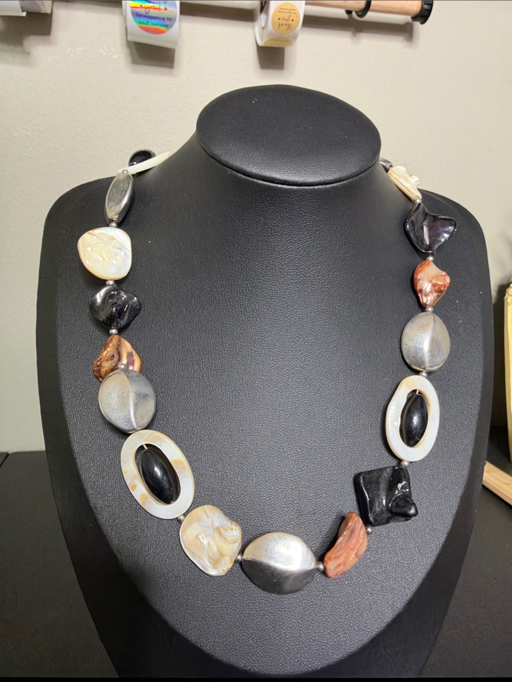 Handcrafted Fashion Multicolor Shell Statement Necklace - Women Jewelry